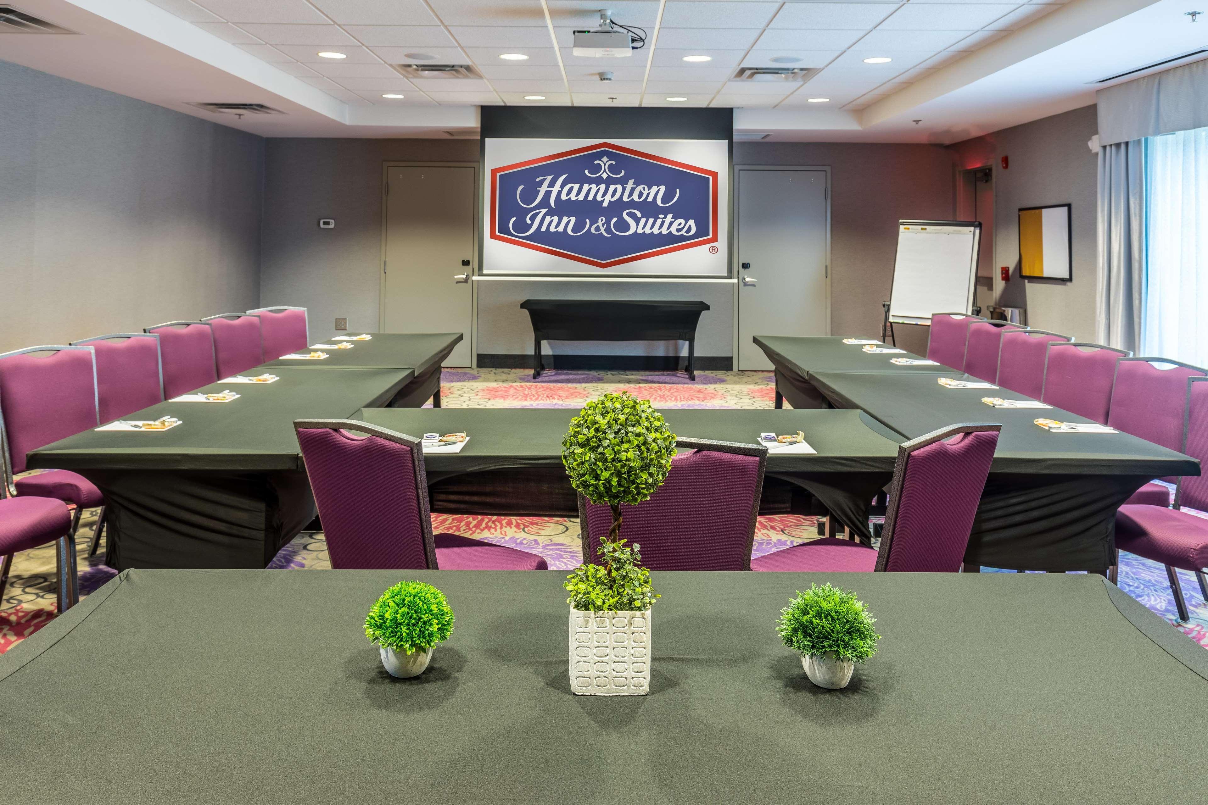 Hampton Inn & Suites Dublin Esterno foto
