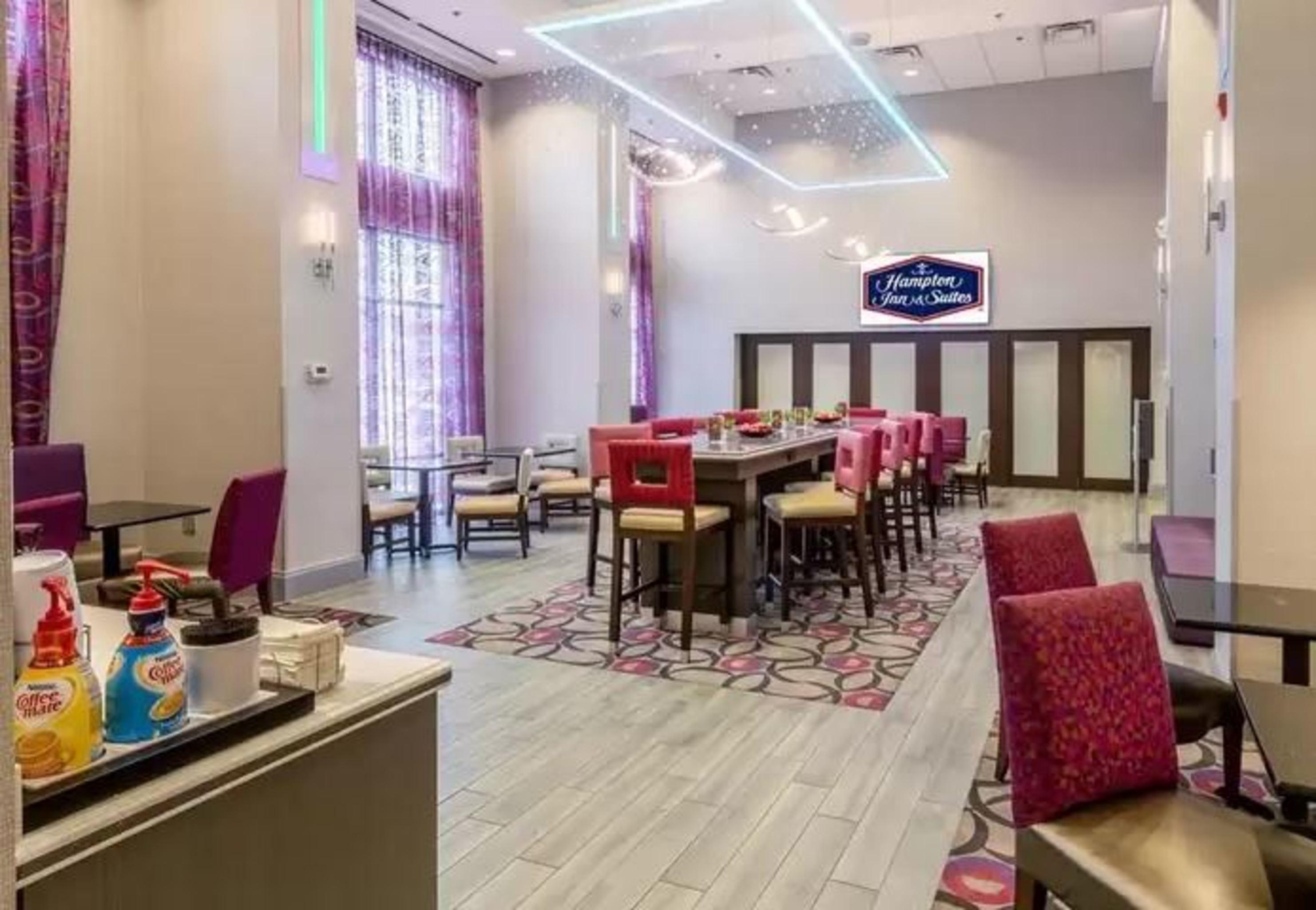 Hampton Inn & Suites Dublin Esterno foto
